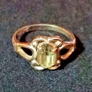 🧚‍♀️🦄Vtg SZ8 Silver Ring